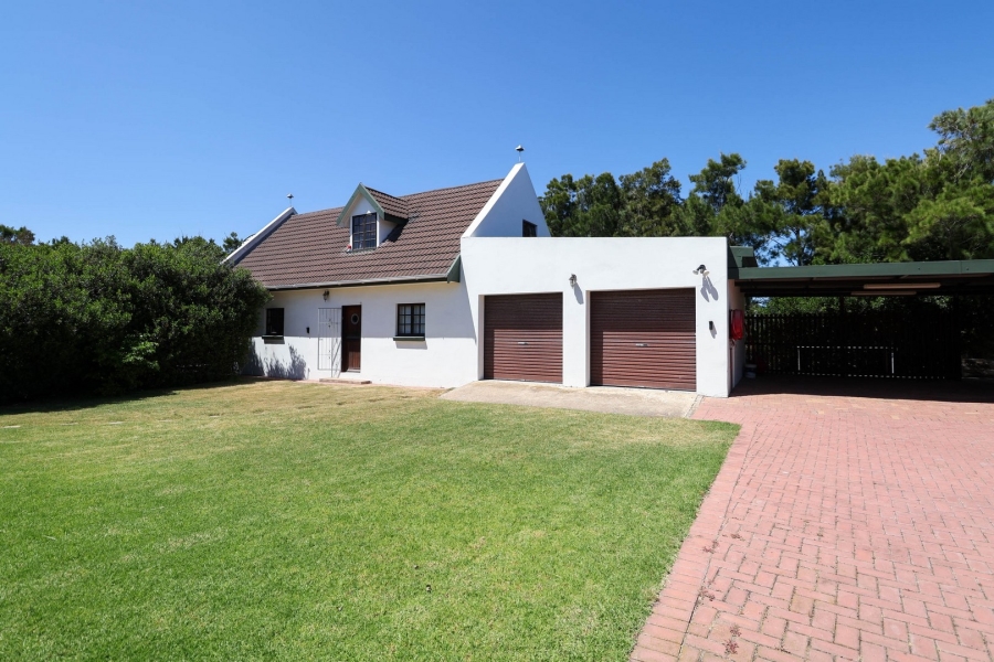 10 Bedroom Property for Sale in Aalwyndal Western Cape